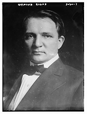 Man in Suit and Bow Tie
AI-generated content may be incorrect.